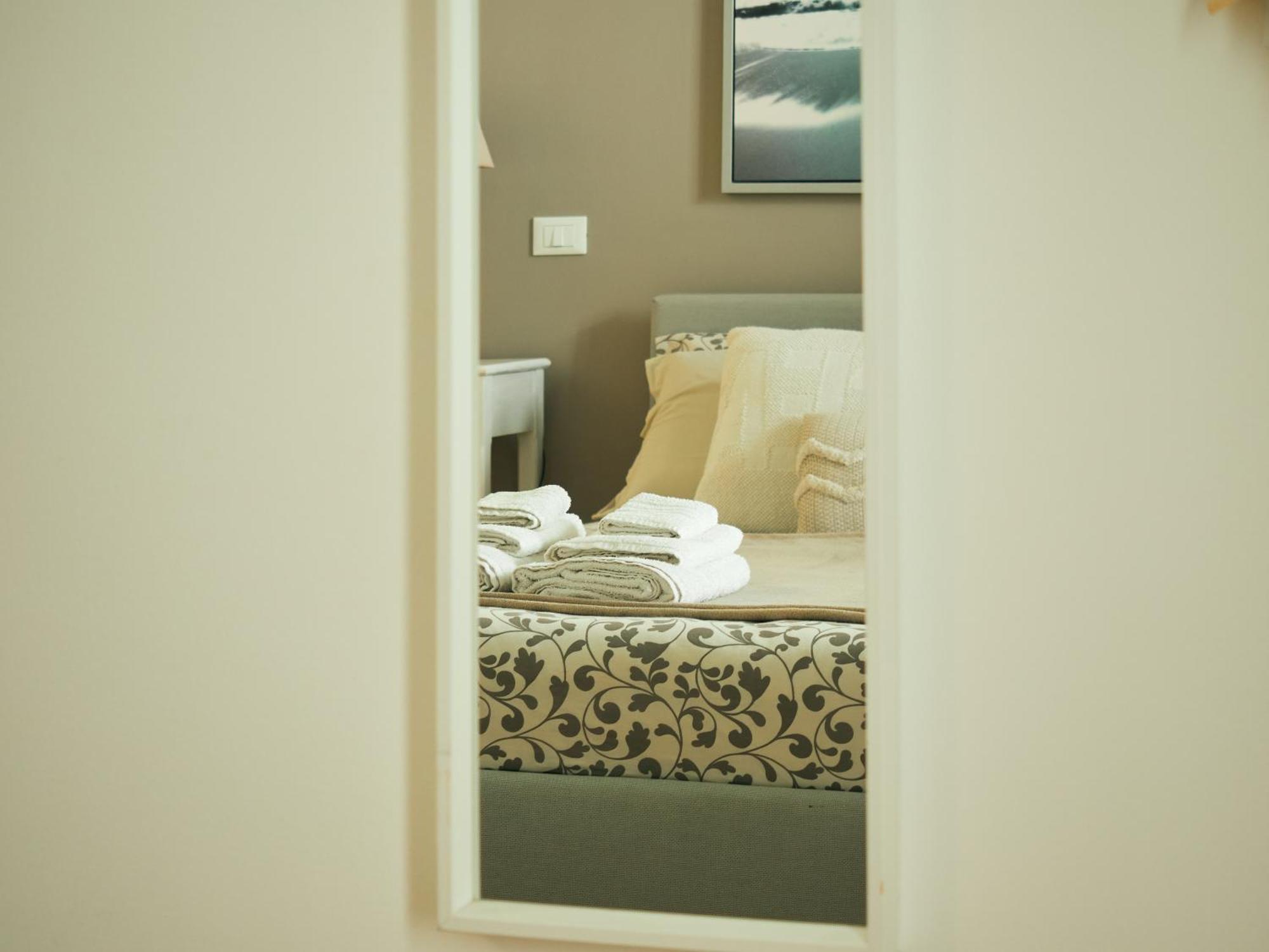 Sea View Life Hotel Carini Exterior photo